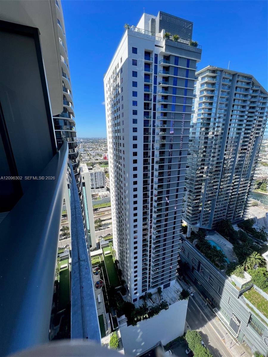 45 SW 9th Street 3709 — photo 4