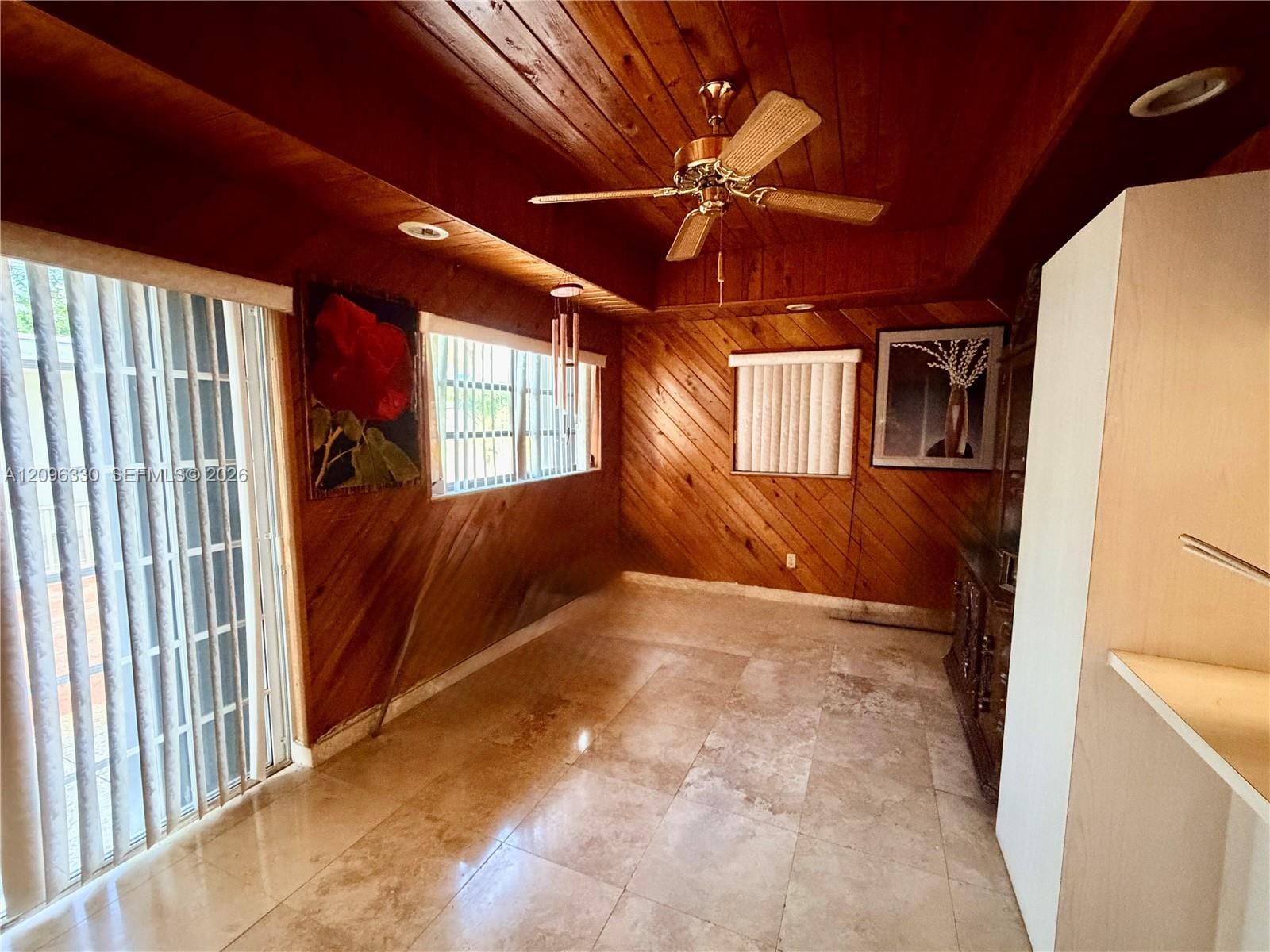 261 E 50th Street — photo 5