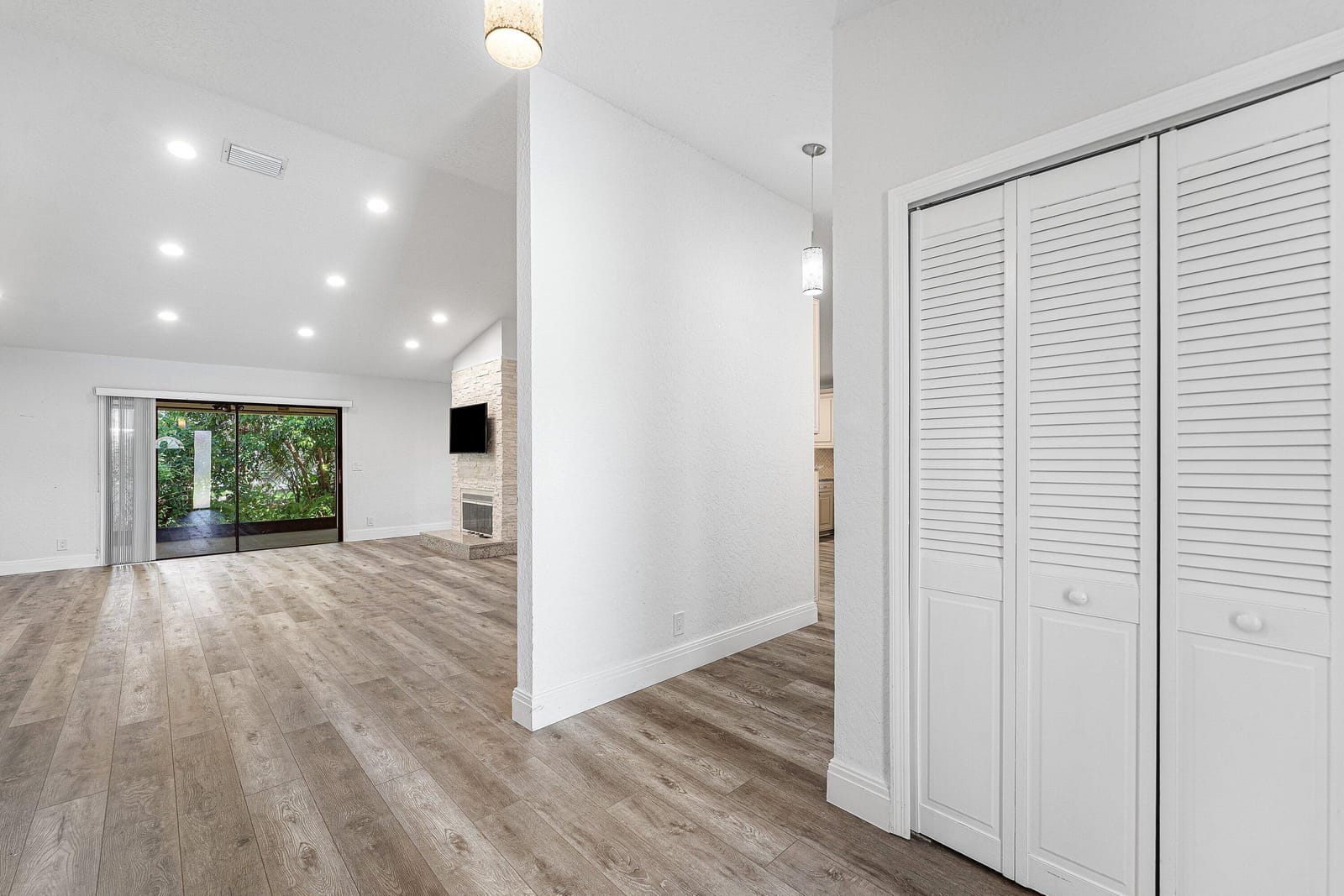 13853 SHEFFIELD Street, Wellington, FL 33414 photo 7