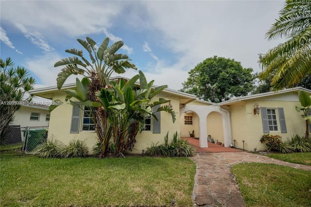 2403 SW 58th Manor 1, Fort Lauderdale, FL 33312