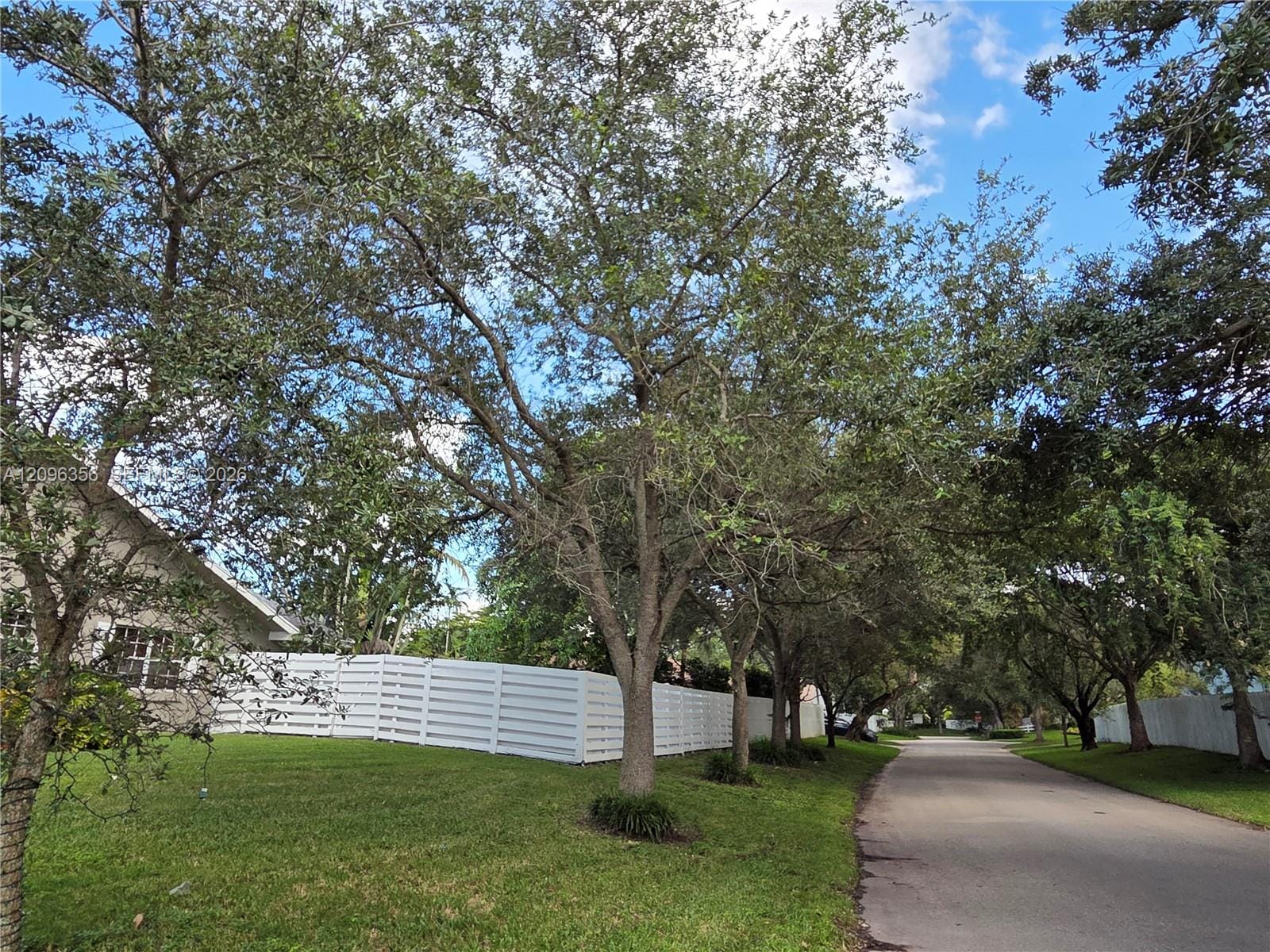 14863 SW 152nd Place, Miami, FL 33196 photo 5