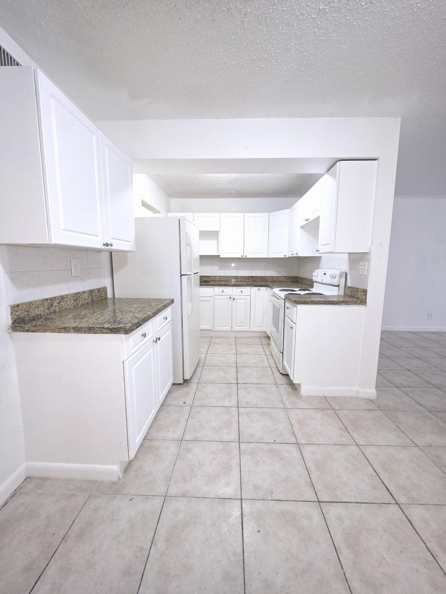 5631 NW 27th Court 5631, Lauderhill, FL 33313 photo 9