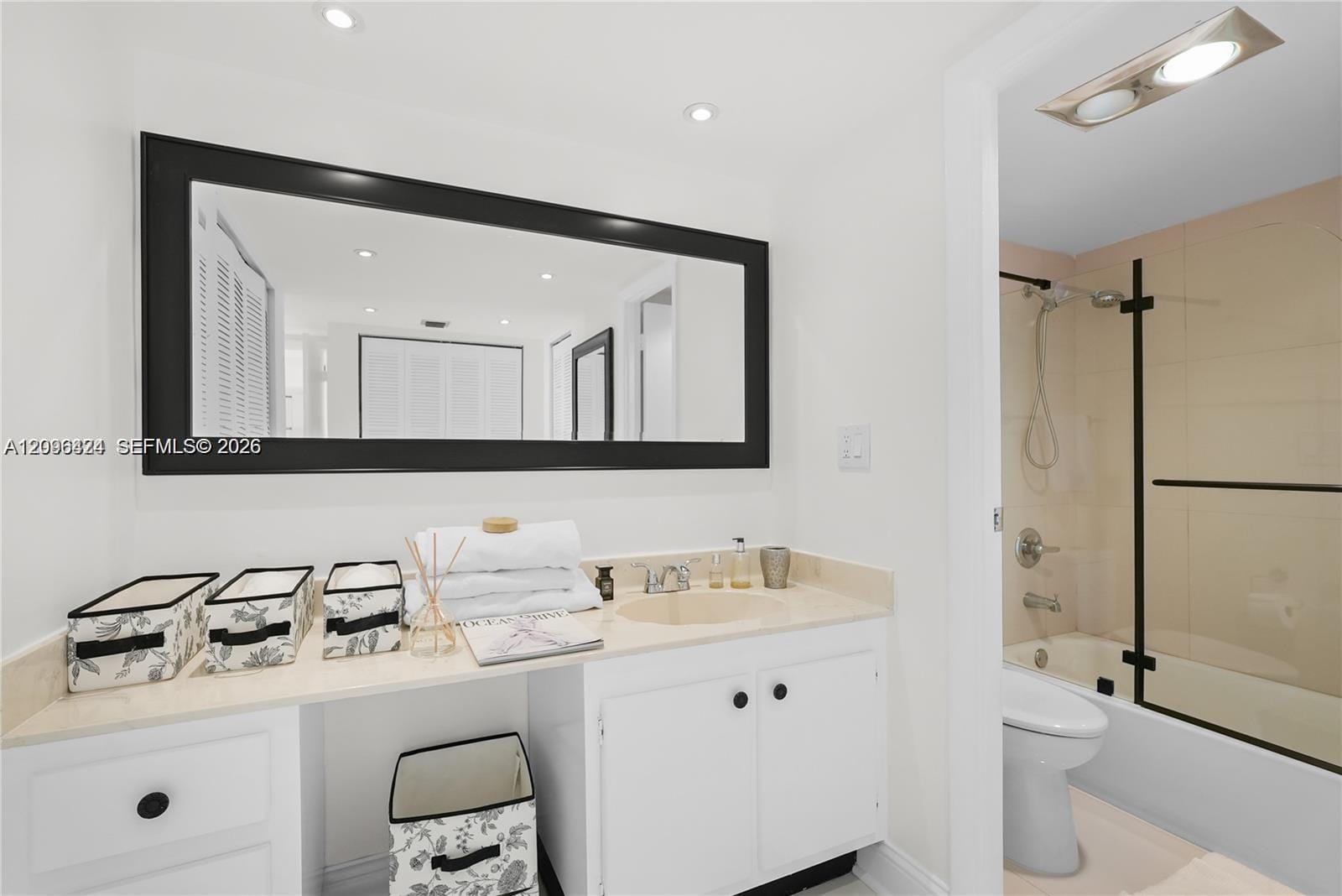 20301 W Country Club Drive 1226 — photo 12