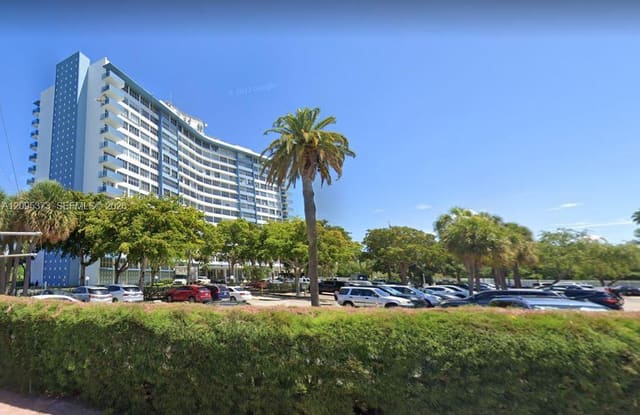 7441 Wayne Avenue 8Q, Miami Beach, FL 33141