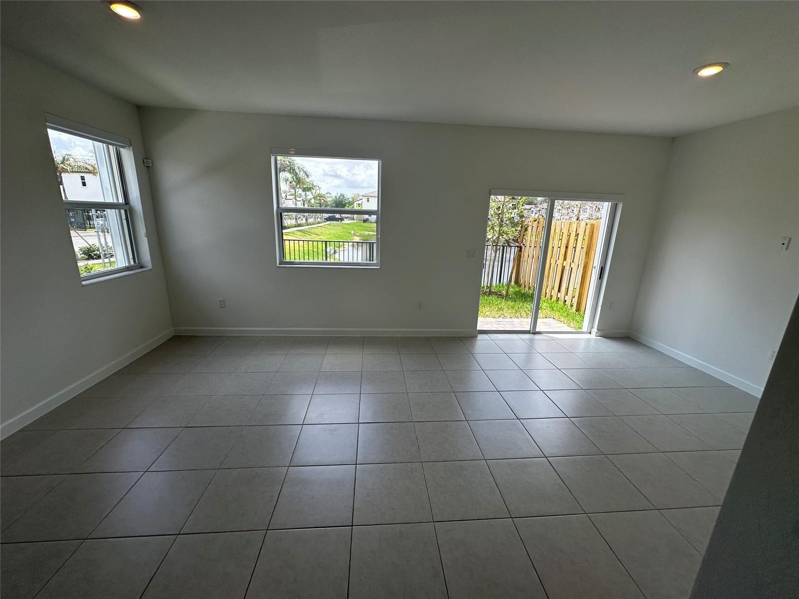 5504 NW 27TH Place, Lauderhill, FL 33313 photo 2