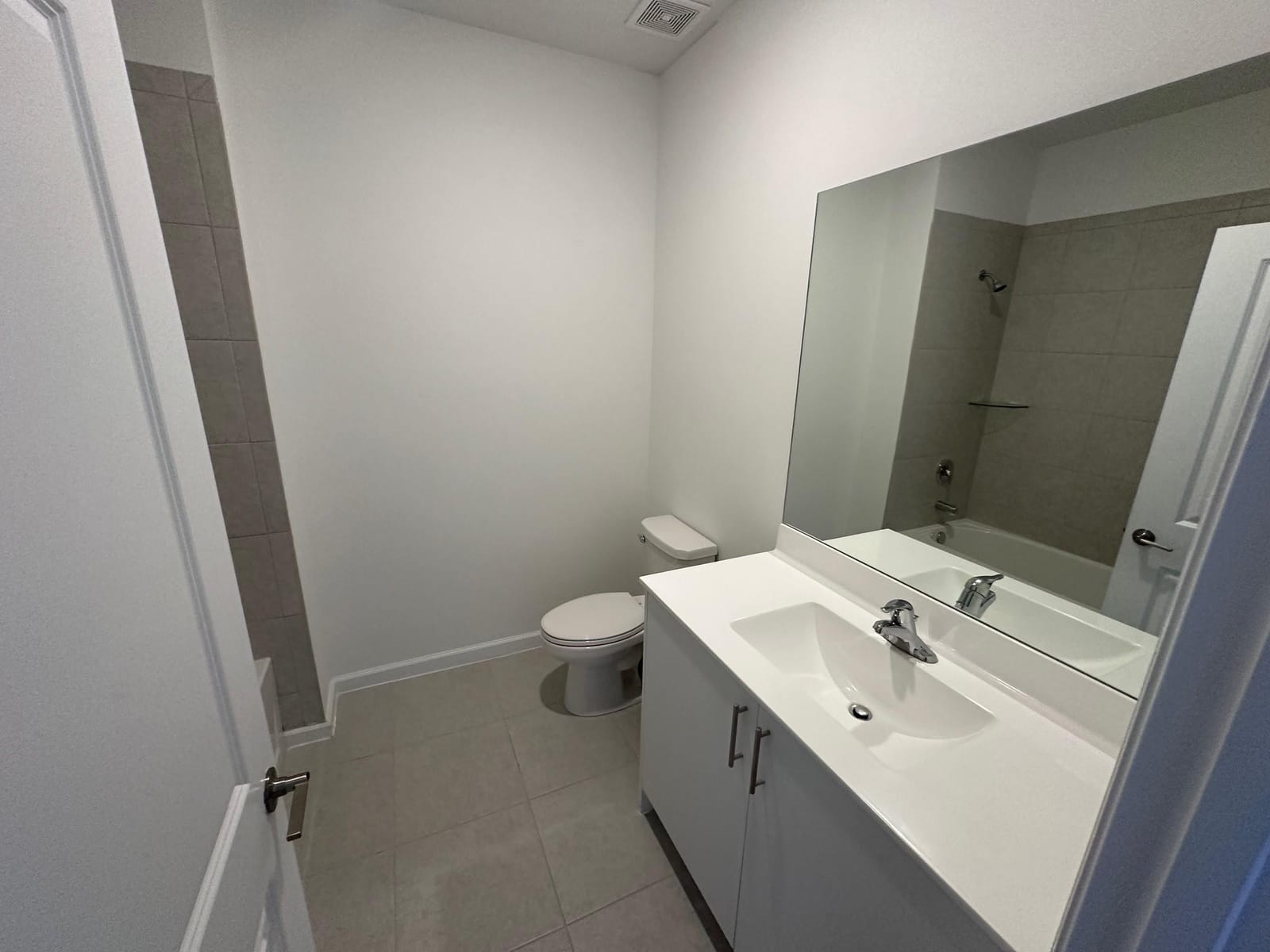 5504 NW 27TH Place, Lauderhill, FL 33313 photo 9