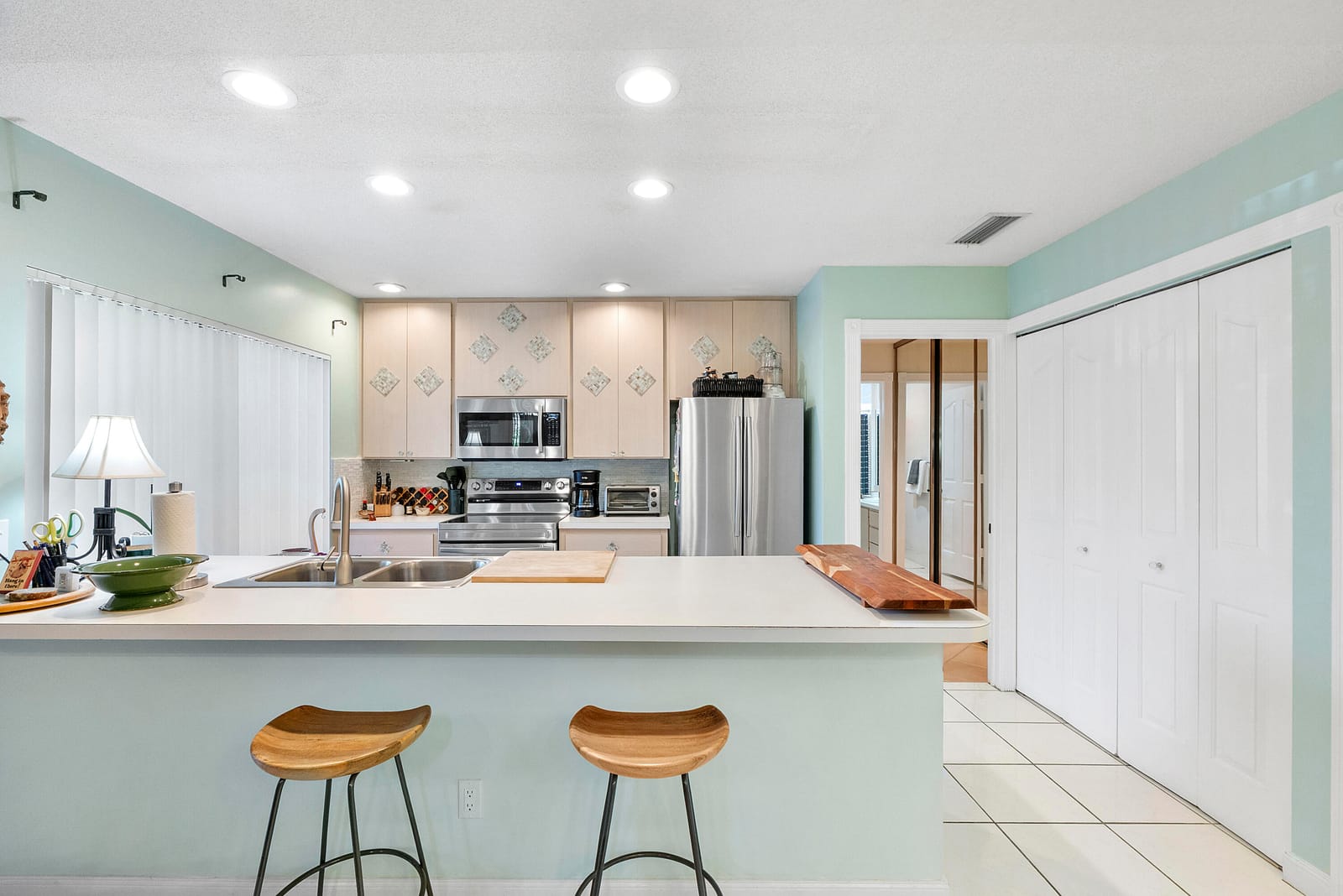 9041 SUN TERRACE Circle A, West Palm Beach, FL 33403 photo 6