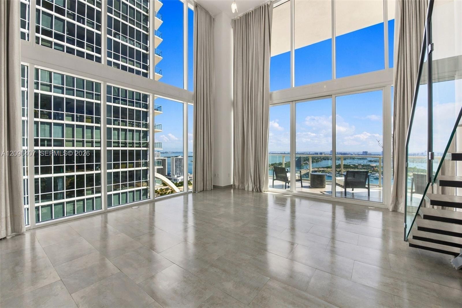 1040 Biscayne Boulevard 3704 — photo 3