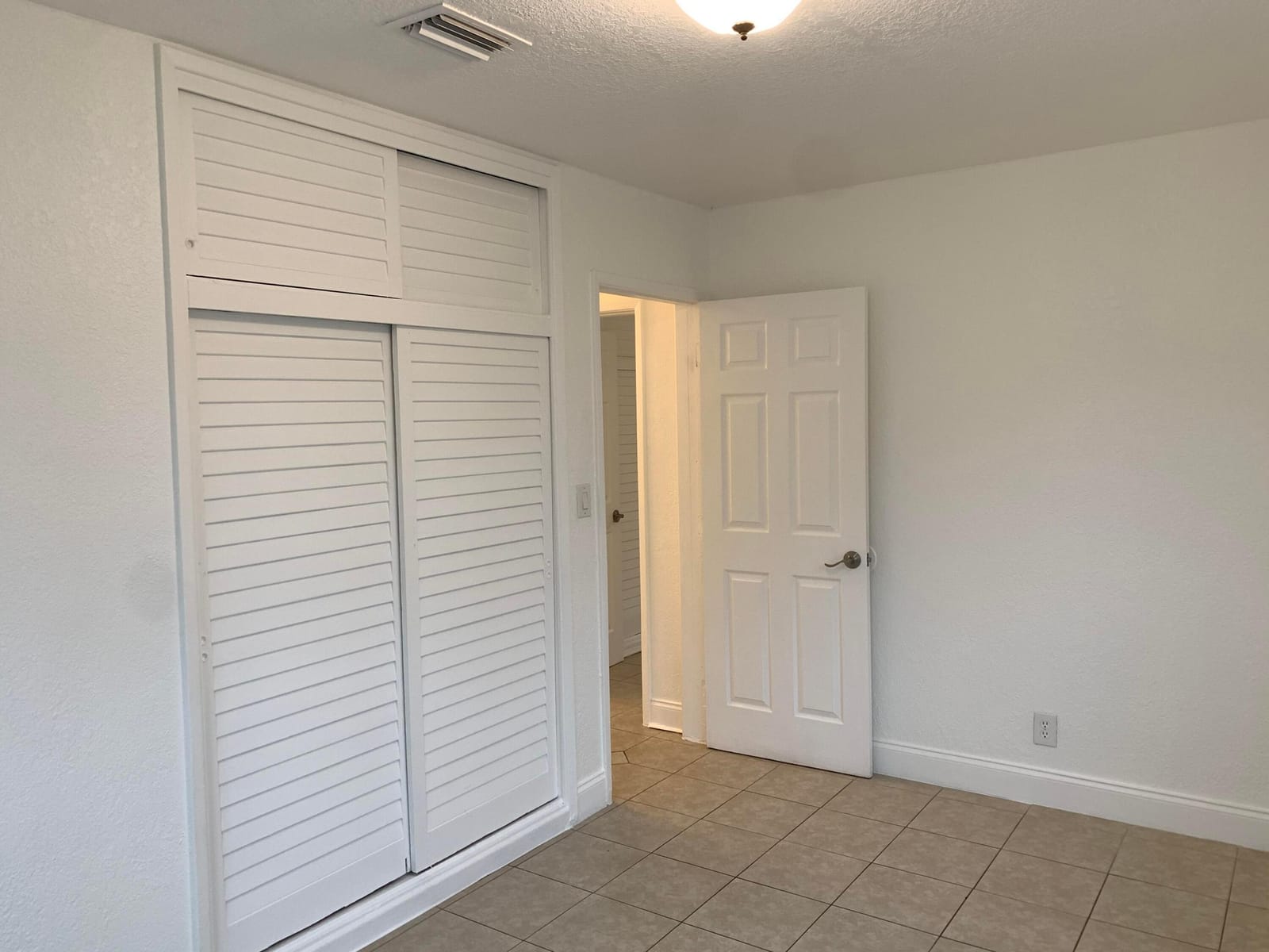 6211 NW 12th Street, Sunrise, FL 33313 photo 4