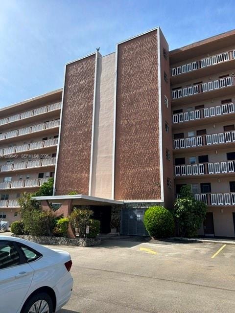 301 NE 14th Avenue 505, Hallandale Beach, FL 33009 photo 2
