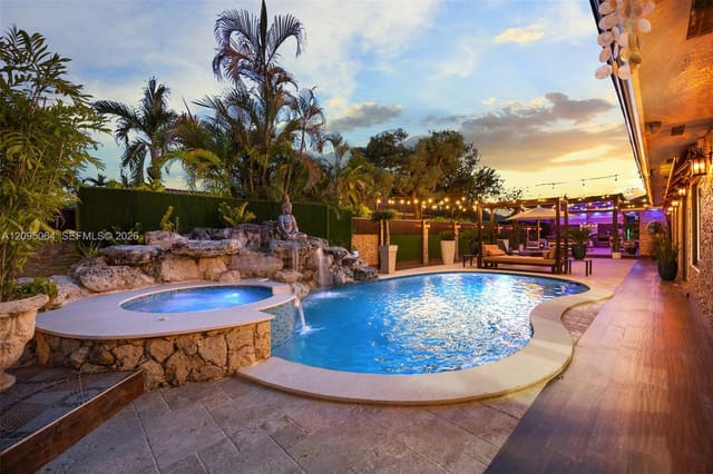 11000 SW 32nd Street, Miami, FL 33165