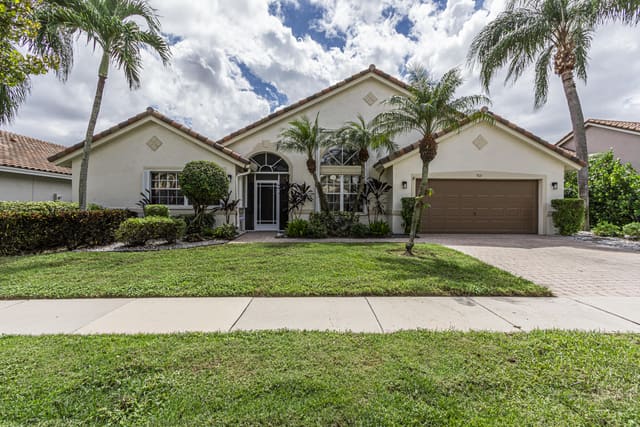 7021 FALLS Road E, Boynton Beach, FL 33437