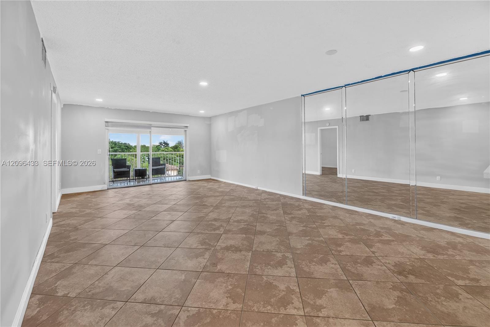 1401 SW 128th Terrace 405H, Pembroke Pines, FL 33027 photo 6