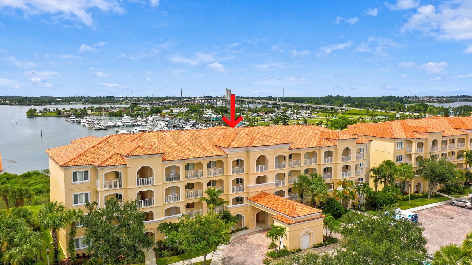32 Harbour Isle Drive W 103, Fort Pierce, FL 34949 photo 2