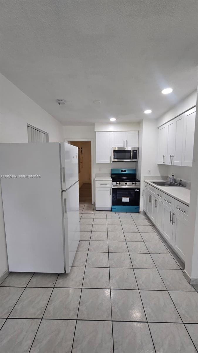 1118 NE 2nd Court 1, Hallandale Beach, FL 33009 photo 4