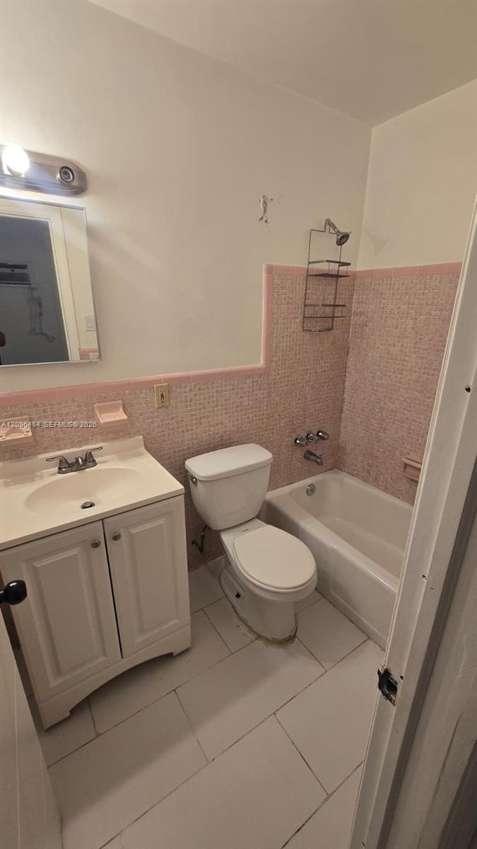 1118 NE 2nd Court 1, Hallandale Beach, FL 33009 photo 7