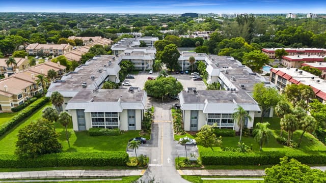 3000 Riverside Drive 209-1, Coral Springs, FL 33065