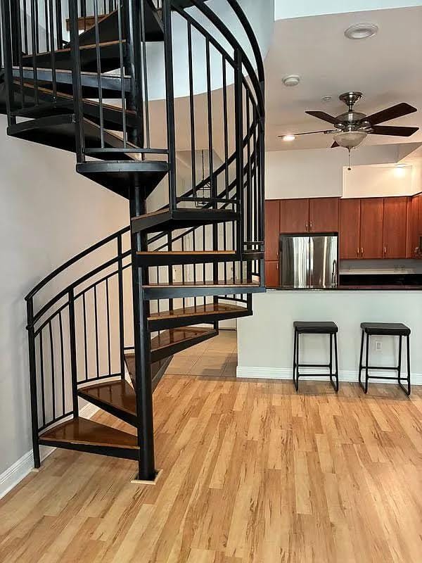 801 S OLIVE Avenue 437 — photo 2