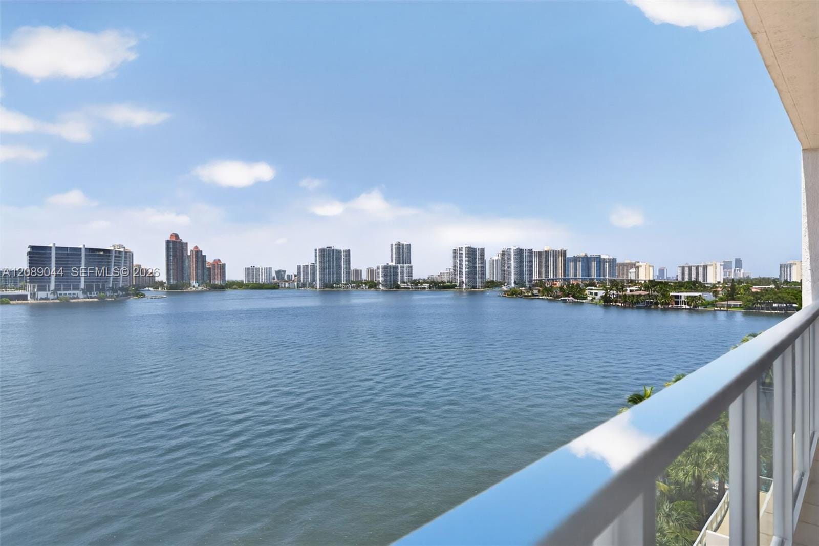 18100 N Bay Road 806, Sunny Isles Beach, FL 33160 photo 1
