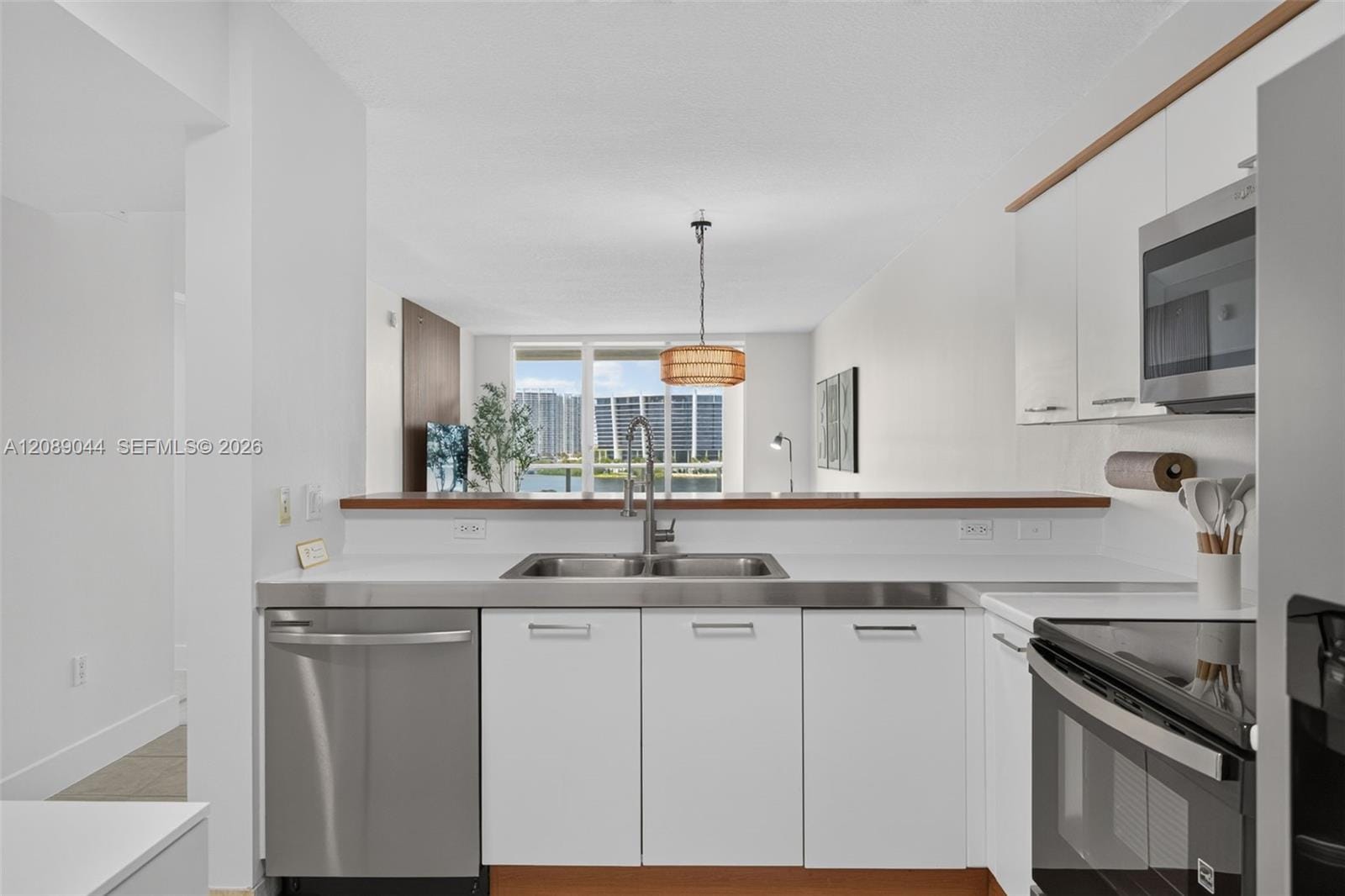 18100 N Bay Road 806, Sunny Isles Beach, FL 33160 photo 15