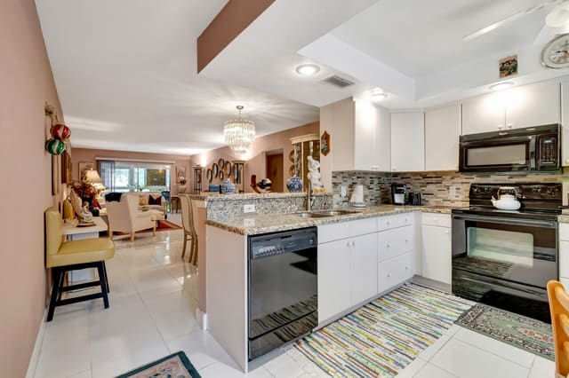 2403 ANTIGUA Circle D2, Coconut Creek, FL 33066