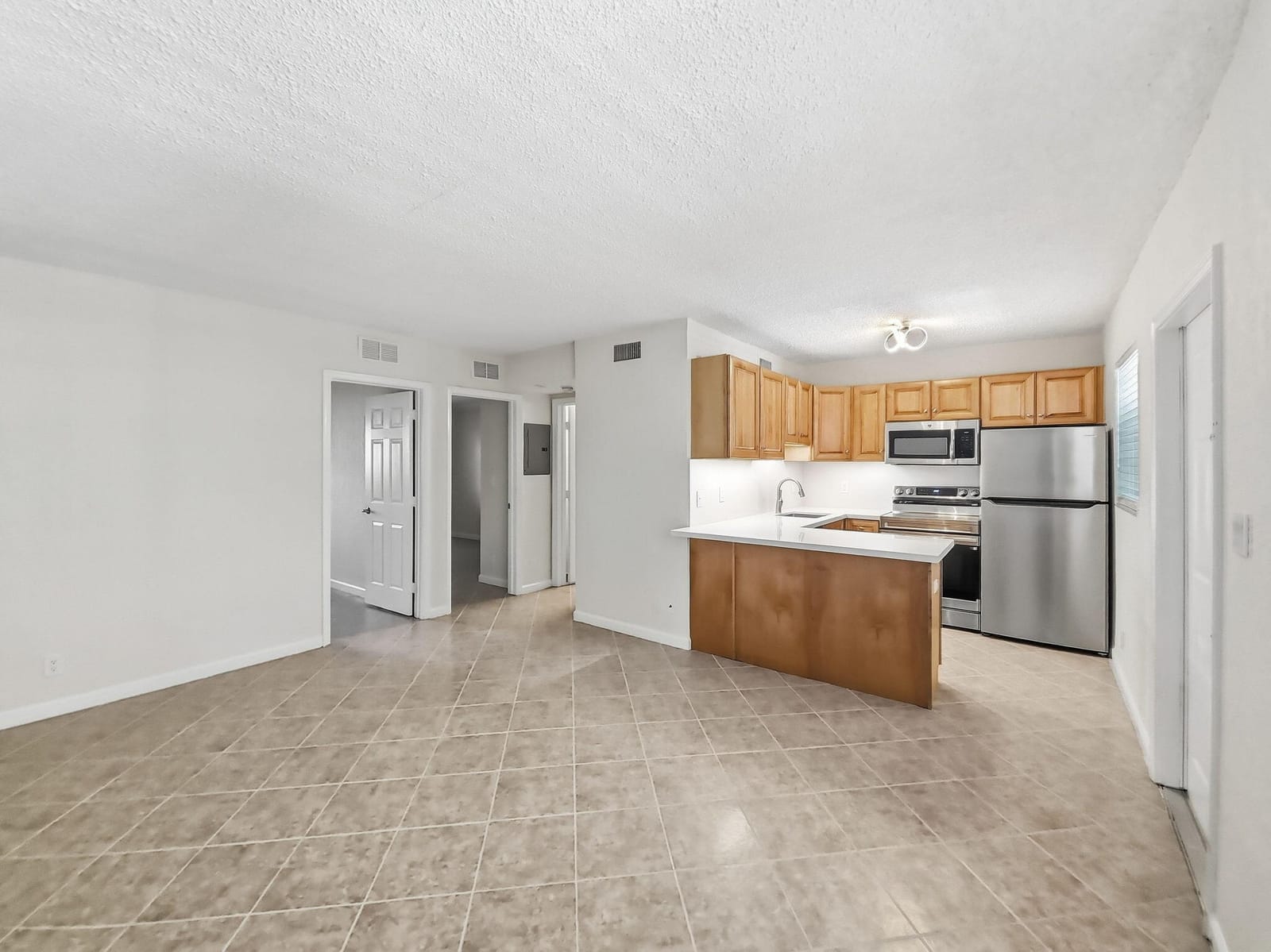 2660 NE 8TH Avenue 314, Wilton Manors, FL 33334 photo 2