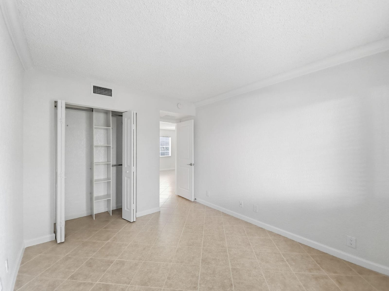 2660 NE 8TH Avenue 314, Wilton Manors, FL 33334 photo 8
