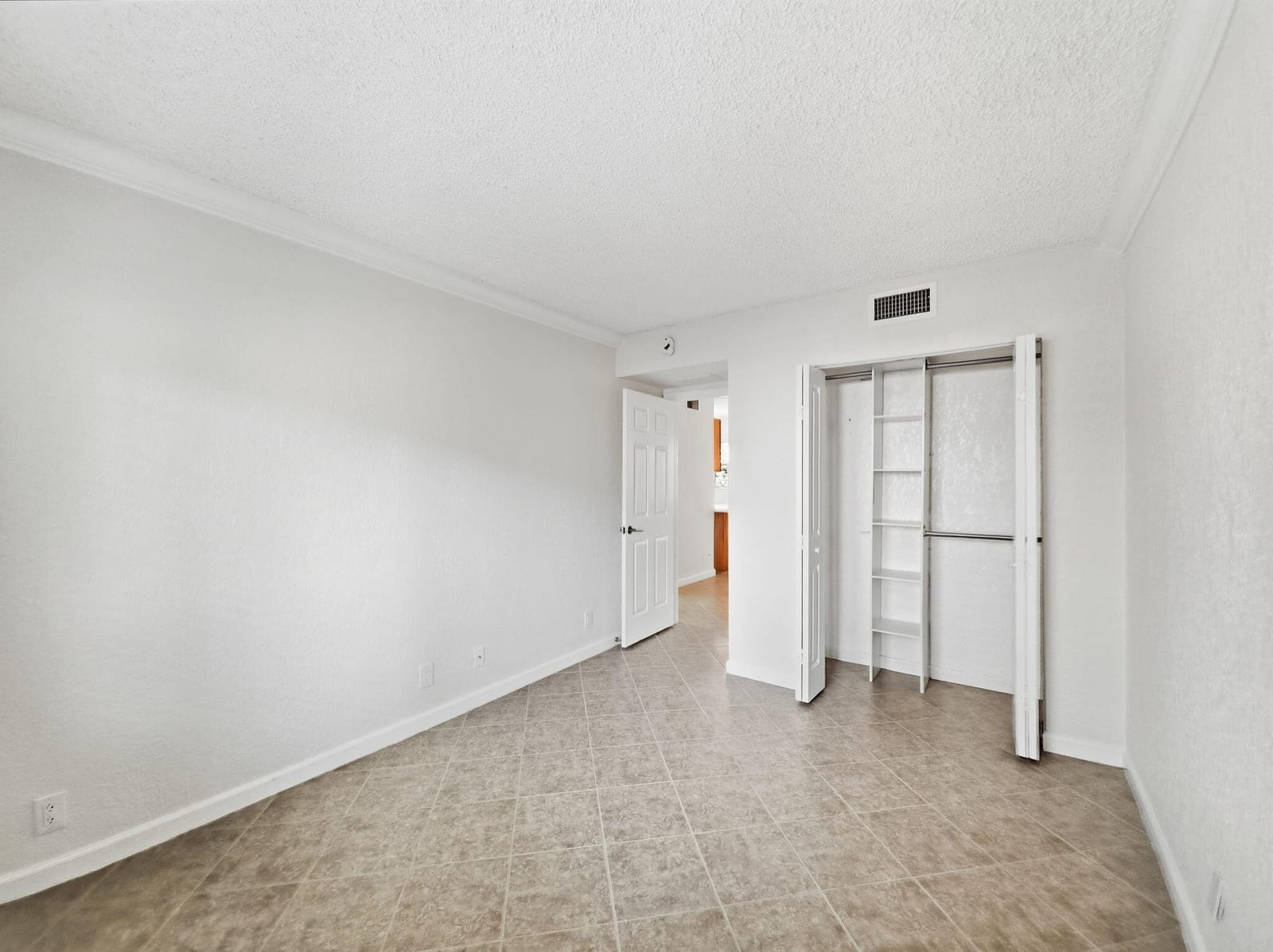 2660 NE 8TH Avenue 314, Wilton Manors, FL 33334 photo 9