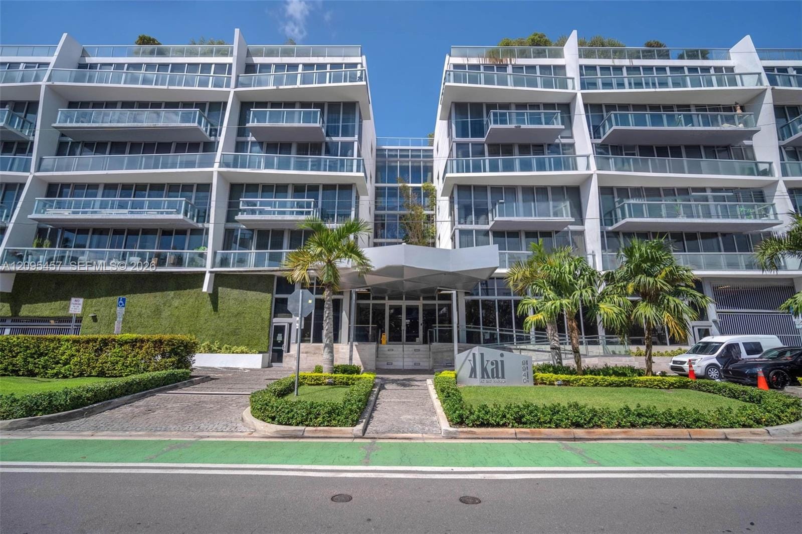 9940 W Bay Harbor Drive 5D-N — photo 2