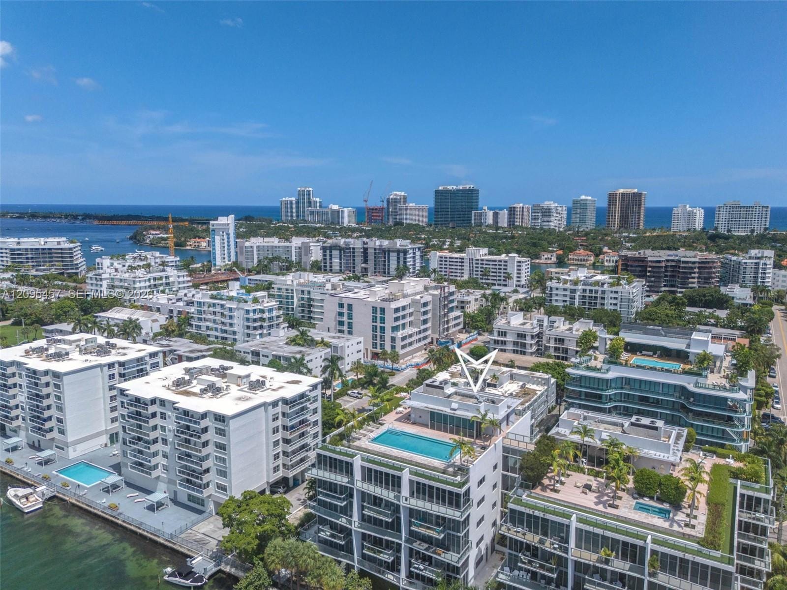9940 W Bay Harbor Drive 5D-N — photo 4