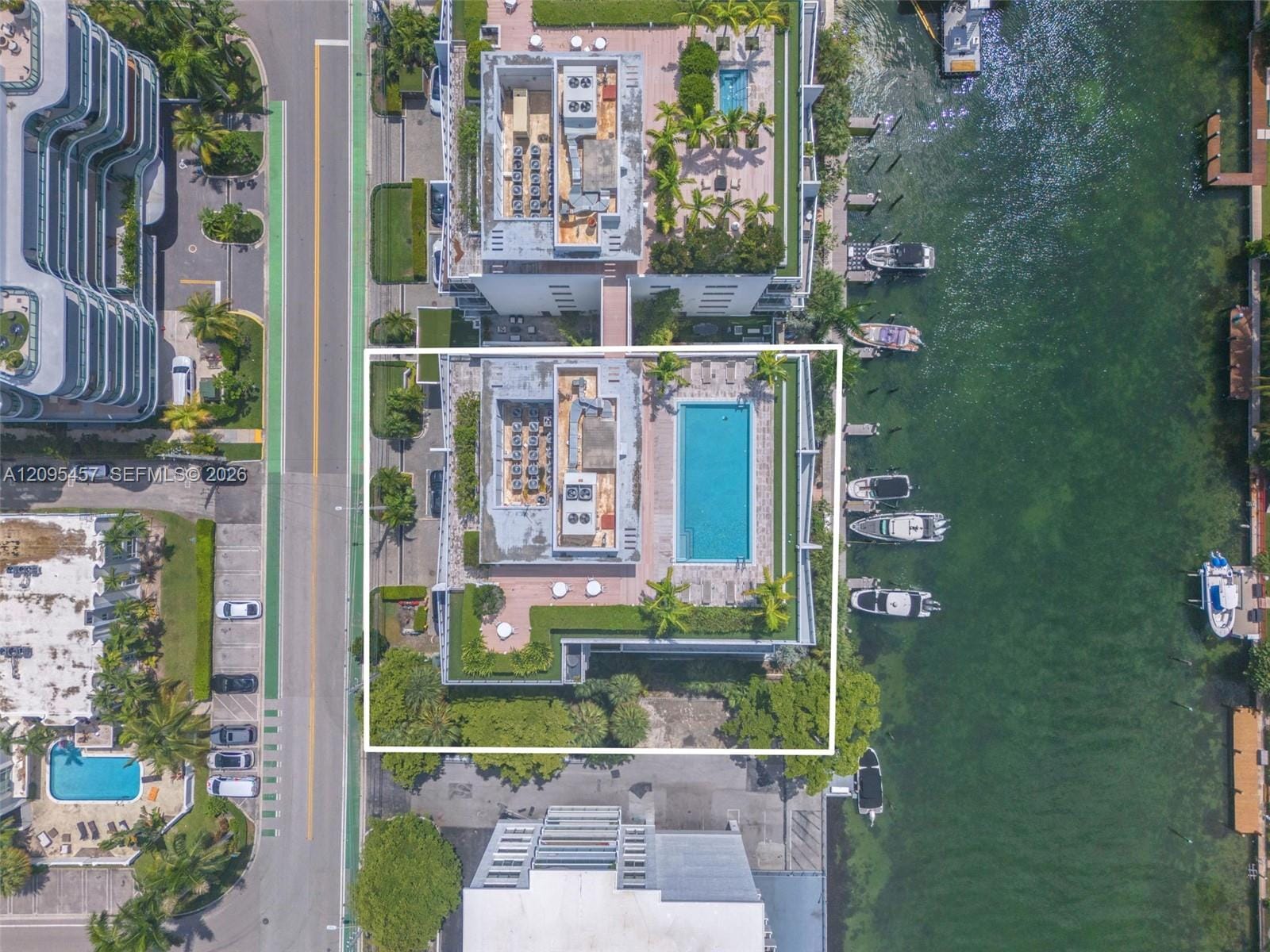 9940 W Bay Harbor Drive 5D-N — photo 6