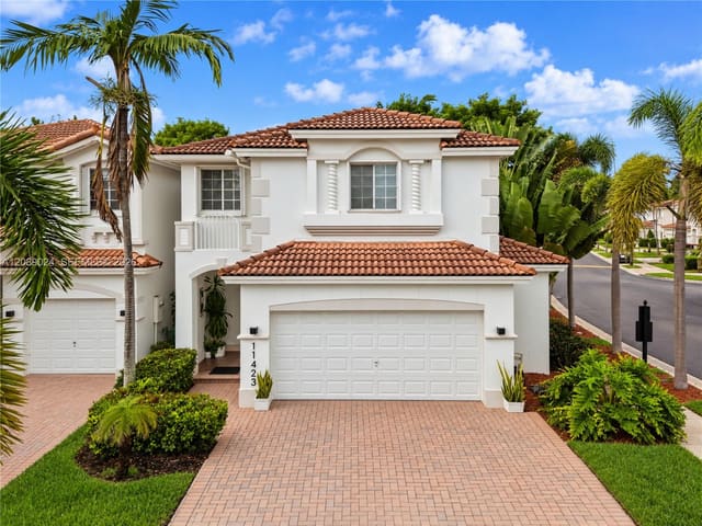 11423 NW 69th Terrace, Doral, FL 33178