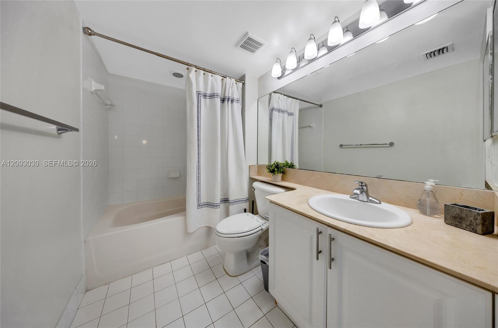 1155 Brickell Bay Drive 2207, Miami, FL 33131 photo 15