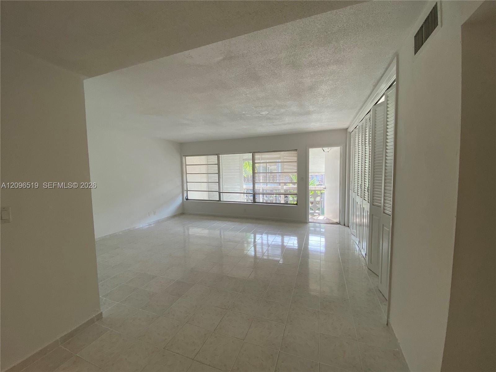 16701 NE 14th Avenue 203 — photo 4