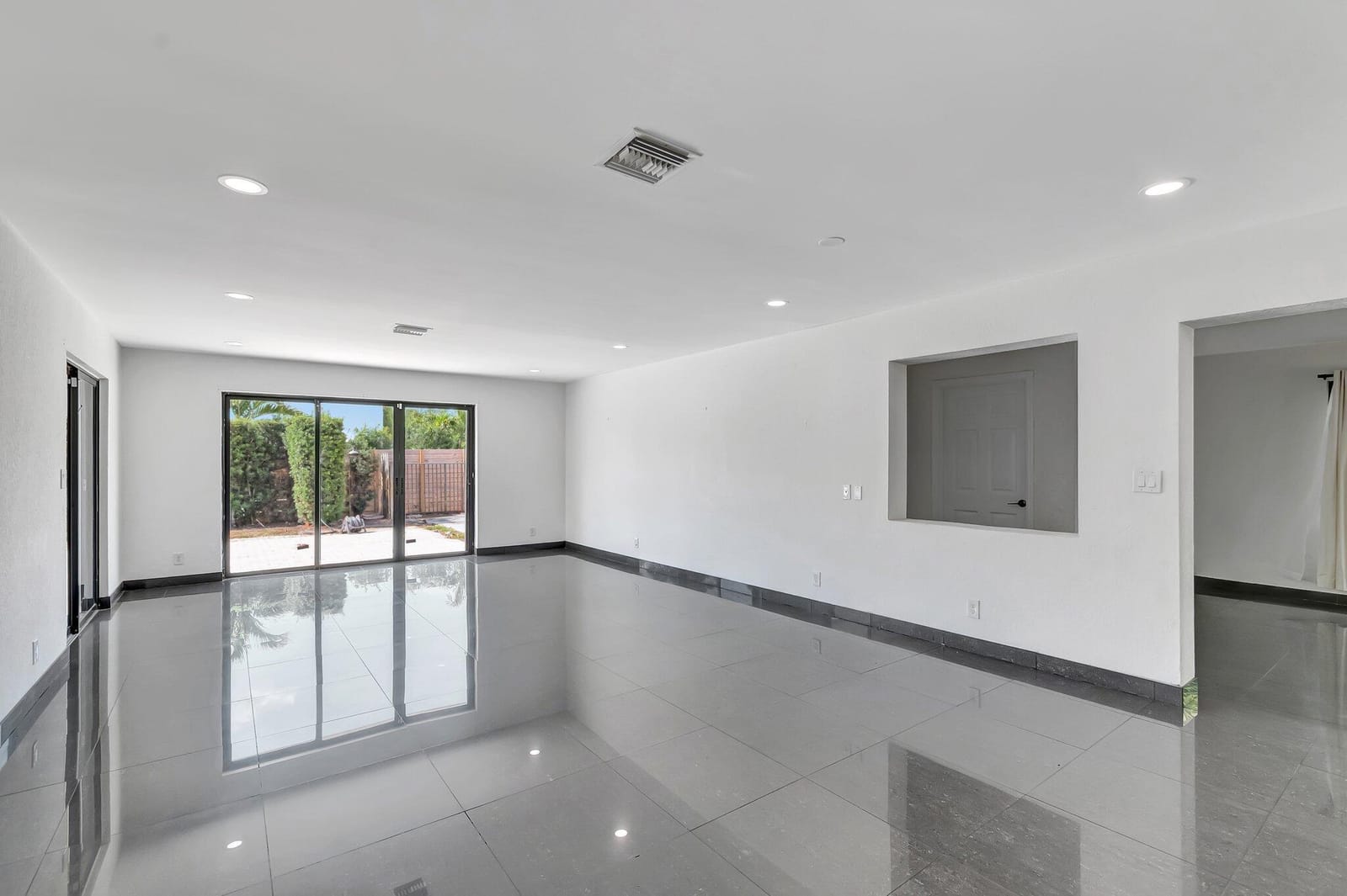 187 Duke Drive — photo 5