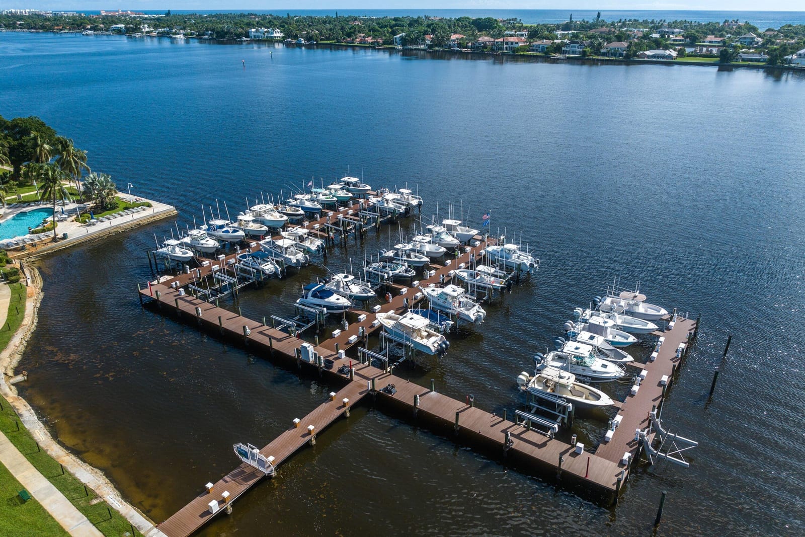 167 YACHT CLUB Way 107, Hypoluxo, FL 33462 photo 4