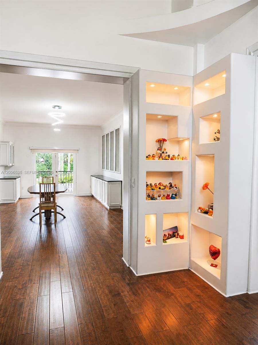 3525 E Fairview Street — photo 4