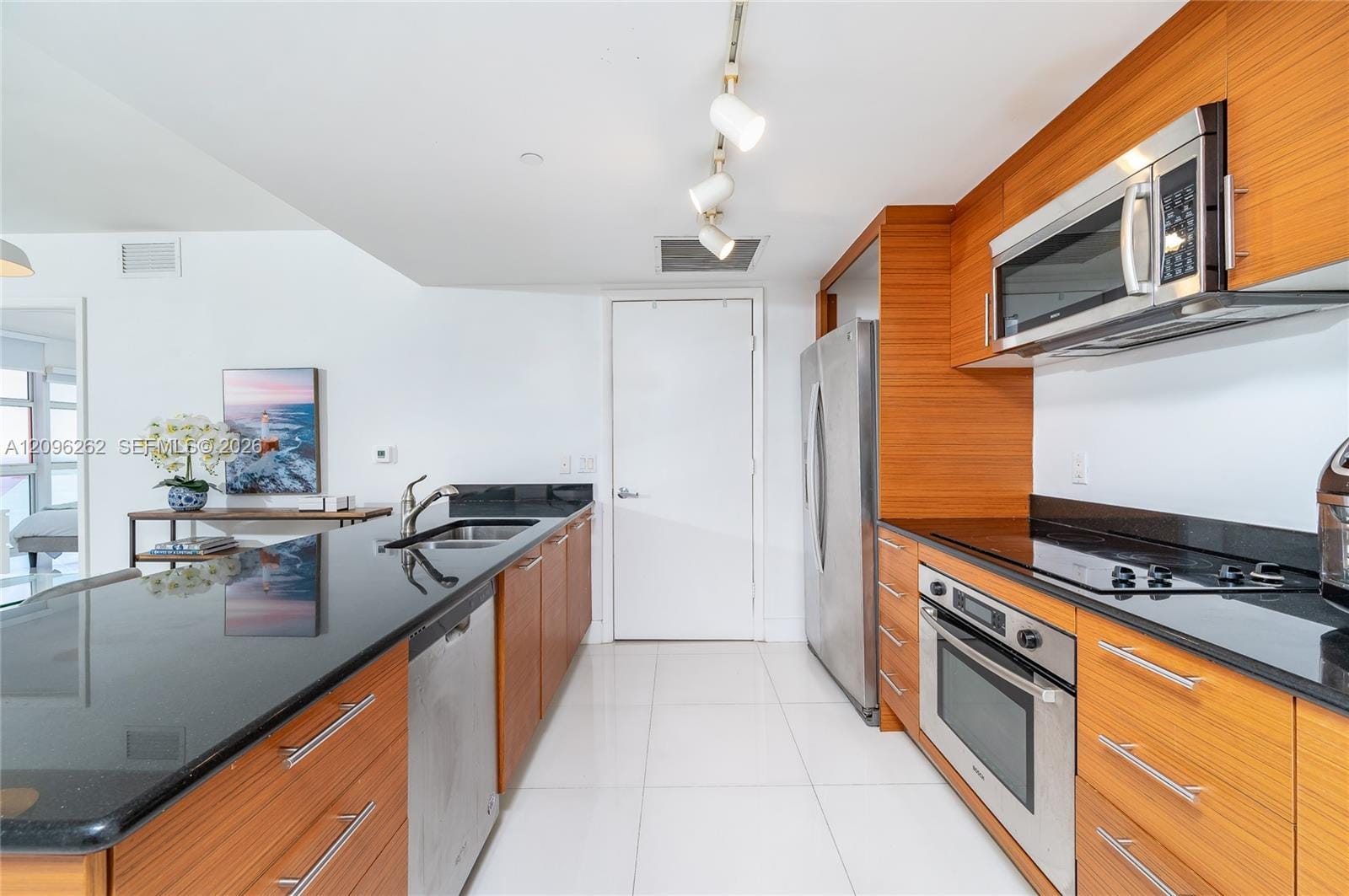 50 Biscayne Boulevard 3906 — photo 11