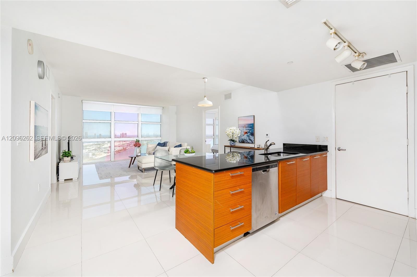 50 Biscayne Boulevard 3906 — photo 10
