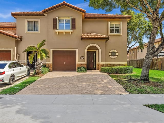 22263 SW 89th Avenue, Cutler Bay, FL 33190