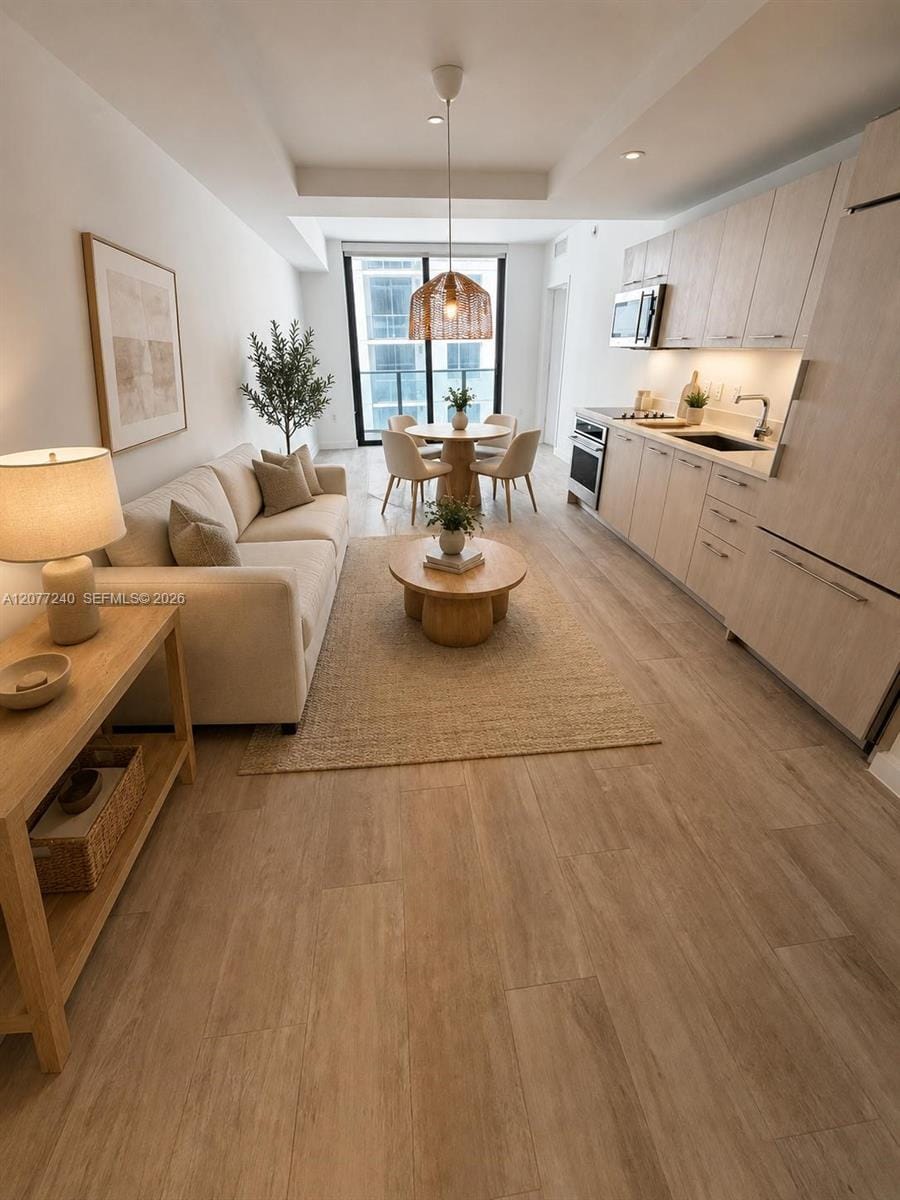 55 SW 9th Street 3609 — photo 1