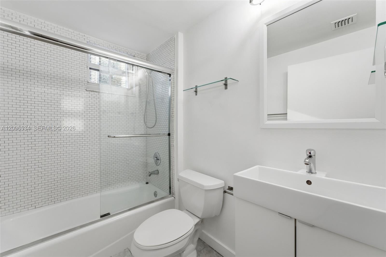 185 SE 14th Terrace 1010, Miami, FL 33131 photo 17