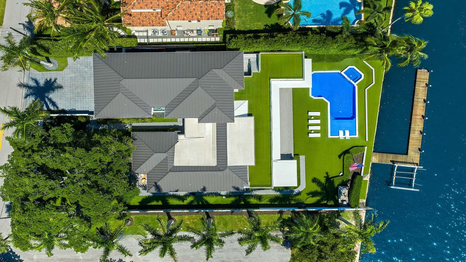 201 Palm Trail — photo 3