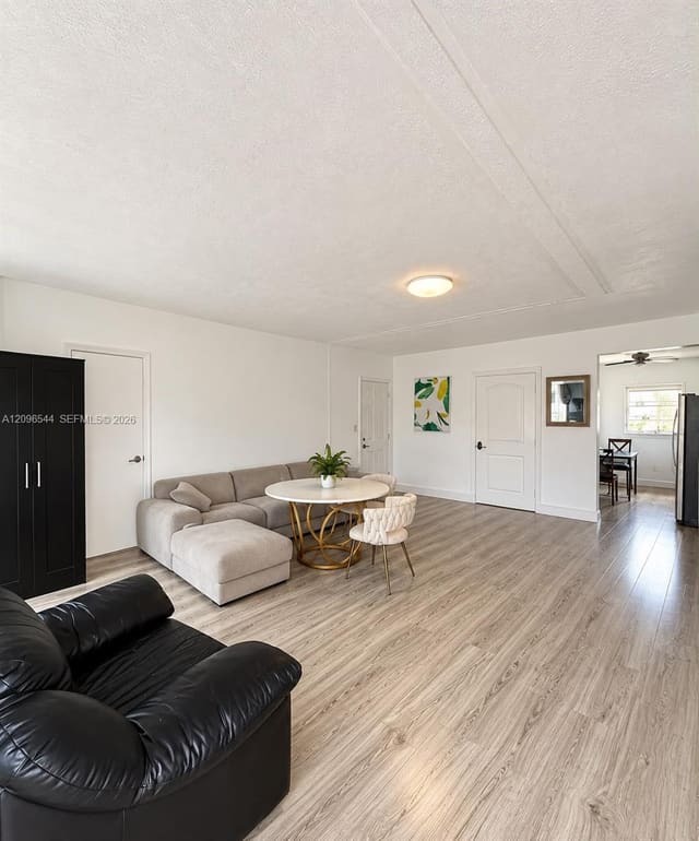 7712 Byron Avenue 3, Miami Beach, FL 33141