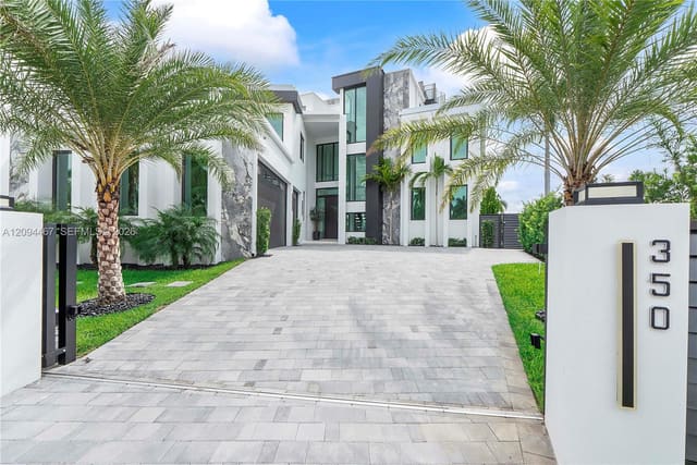 350 Circle Drive, Pompano Beach, FL 33062
