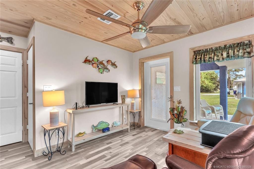 64 NE Acacia Trail, Jensen Beach, FL 34957 photo 6