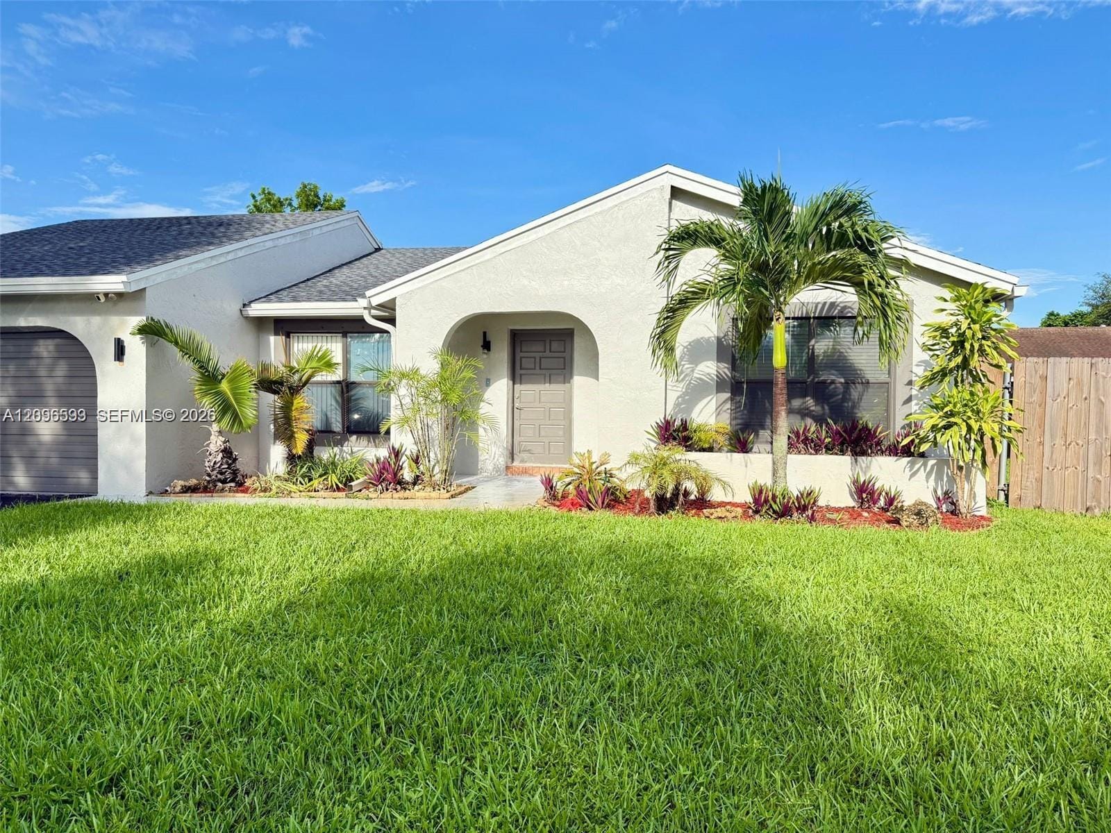 3 bedroom home for sale at 5259 117th, Cooper City, FL 33330 — $3,950
