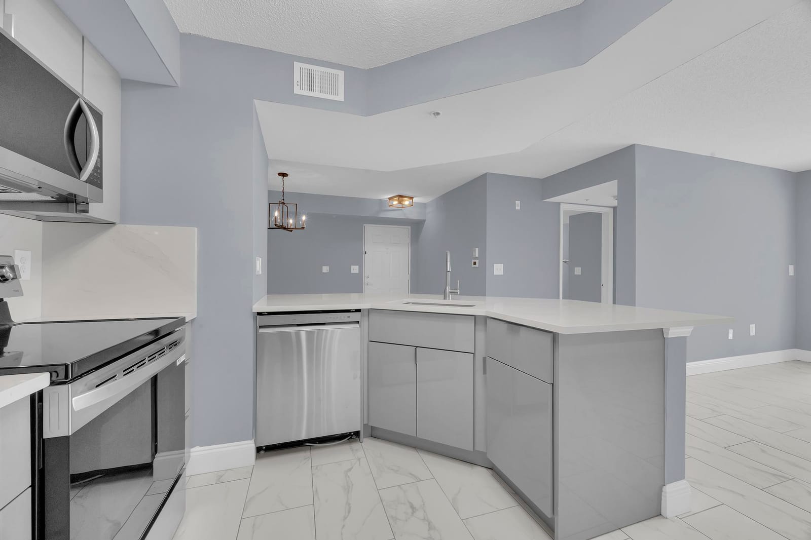 3660 NW MEDITERRANEAN Lane 203, Jensen Beach, FL 34957 photo 2