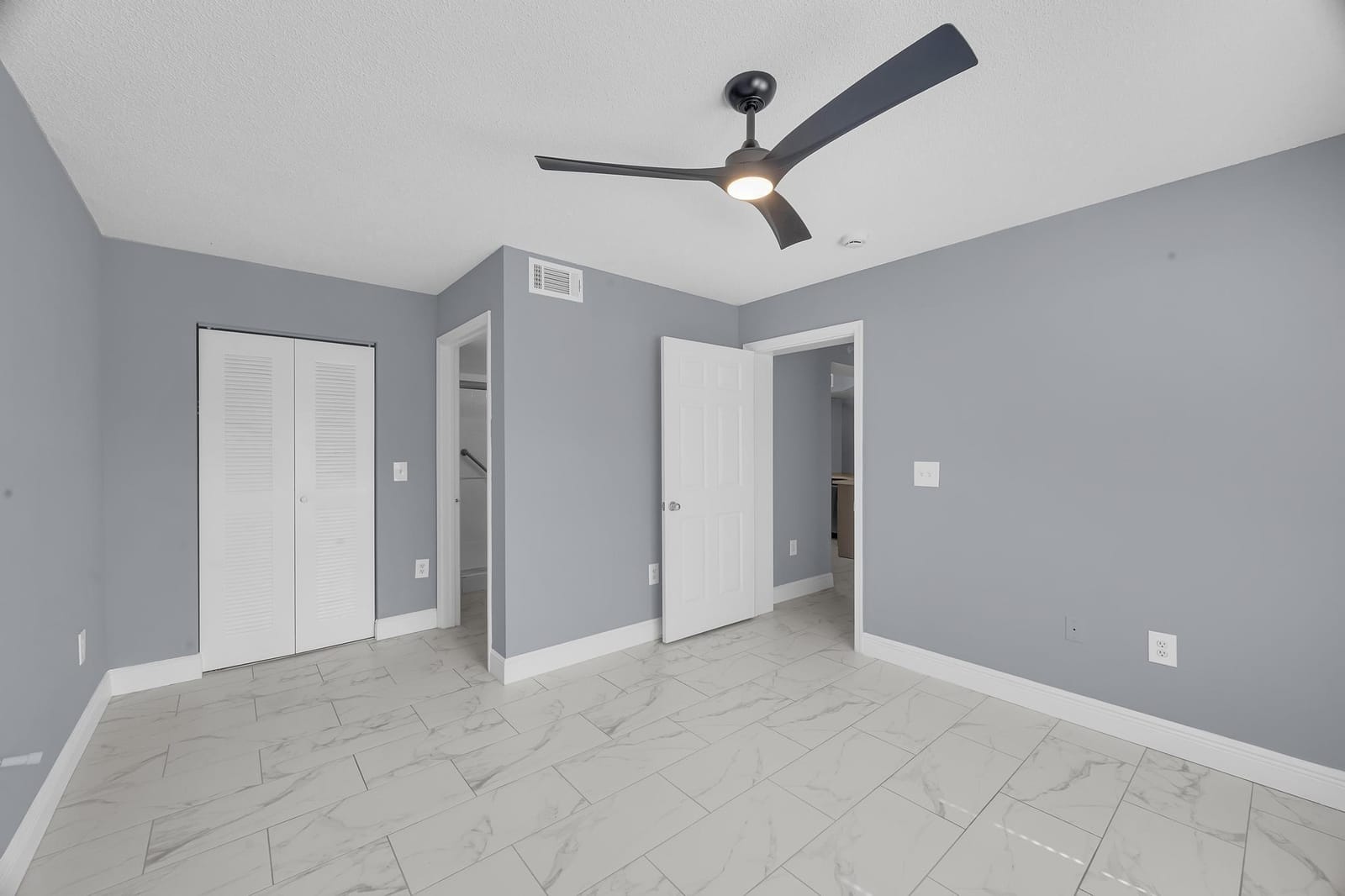 3660 NW MEDITERRANEAN Lane 203, Jensen Beach, FL 34957 photo 12