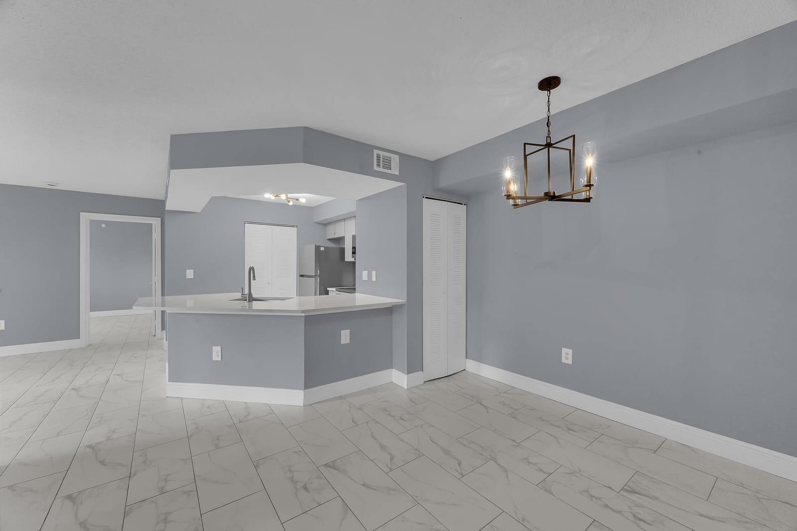 3660 NW MEDITERRANEAN Lane 203, Jensen Beach, FL 34957 photo 6